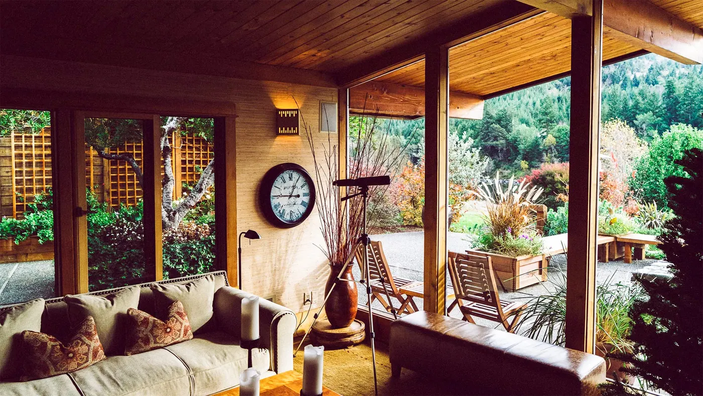 Custom residential glass installation